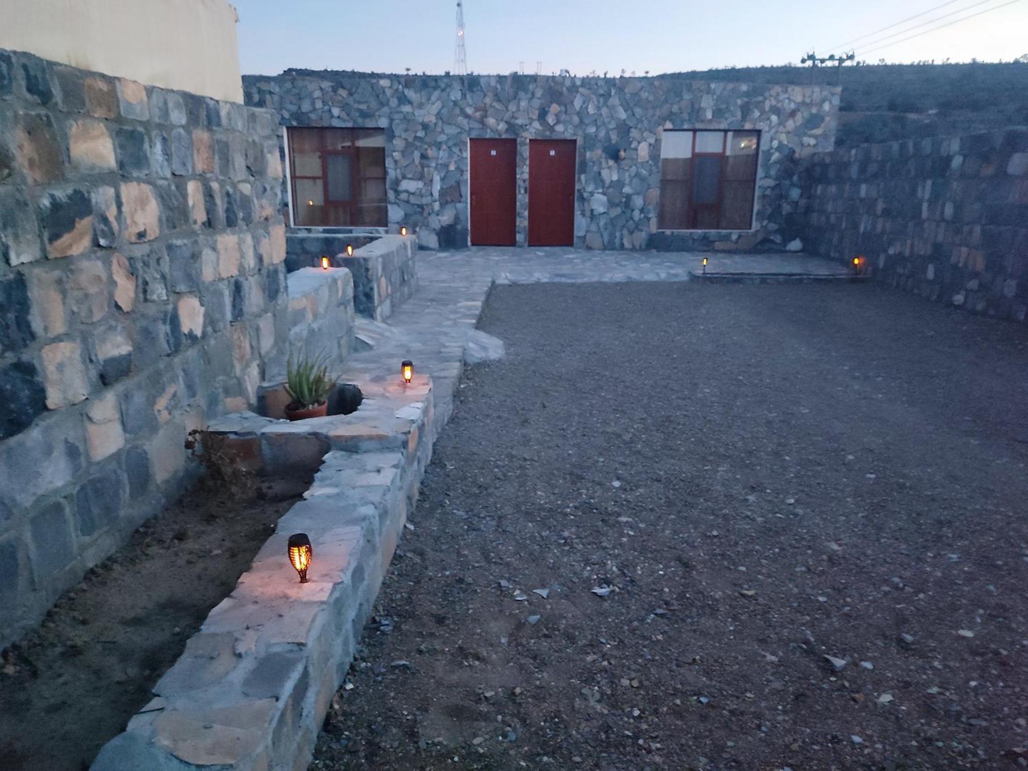 Al Ḩamrāʼ Stone Rest House Jebel Shams מראה חיצוני תמונה